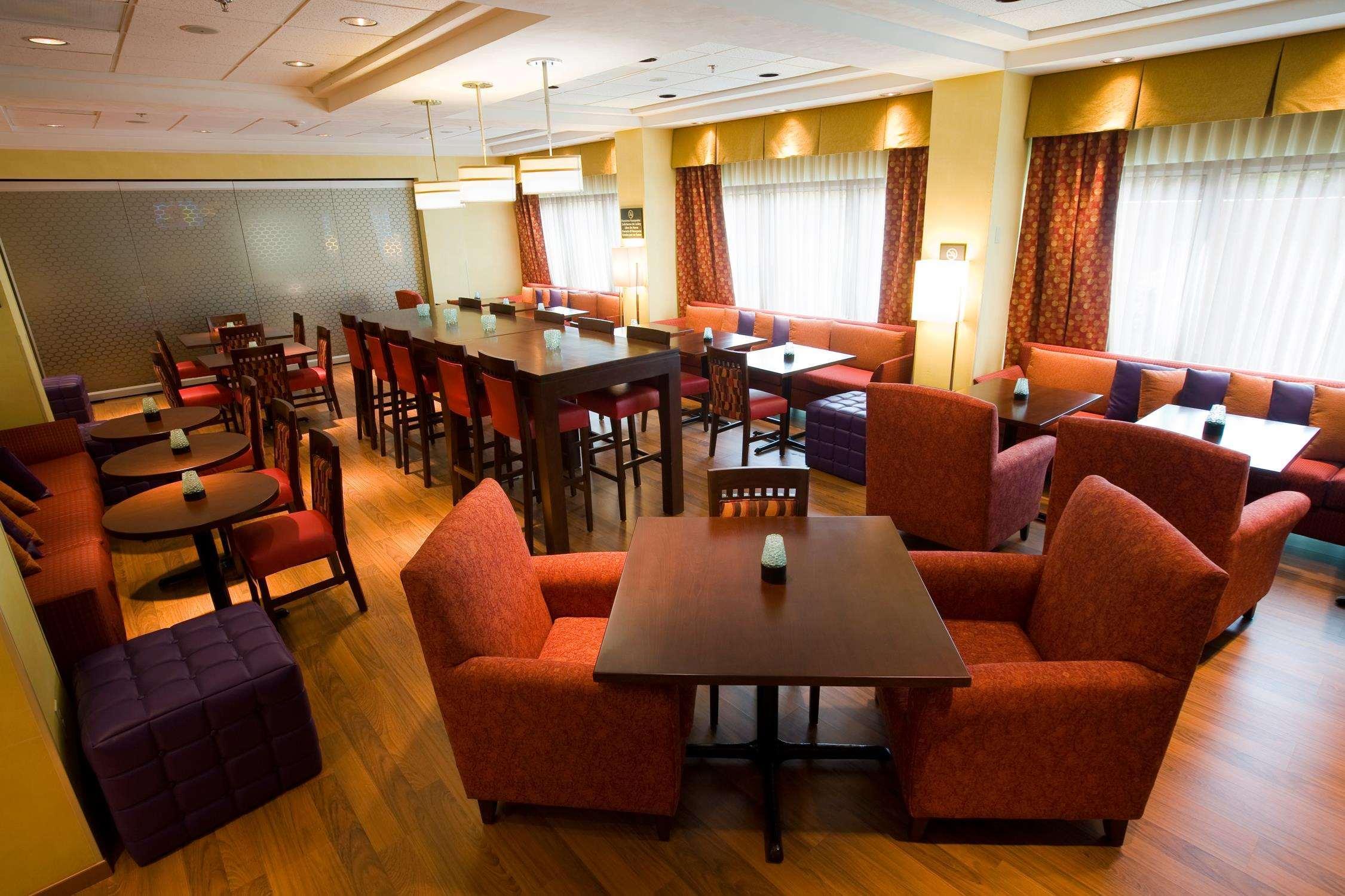 Hampton Inn By Hilton Guadalajara-Aeropuerto Las Pintas Kültér fotó